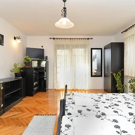 Puntizela 1986 Apartamento *